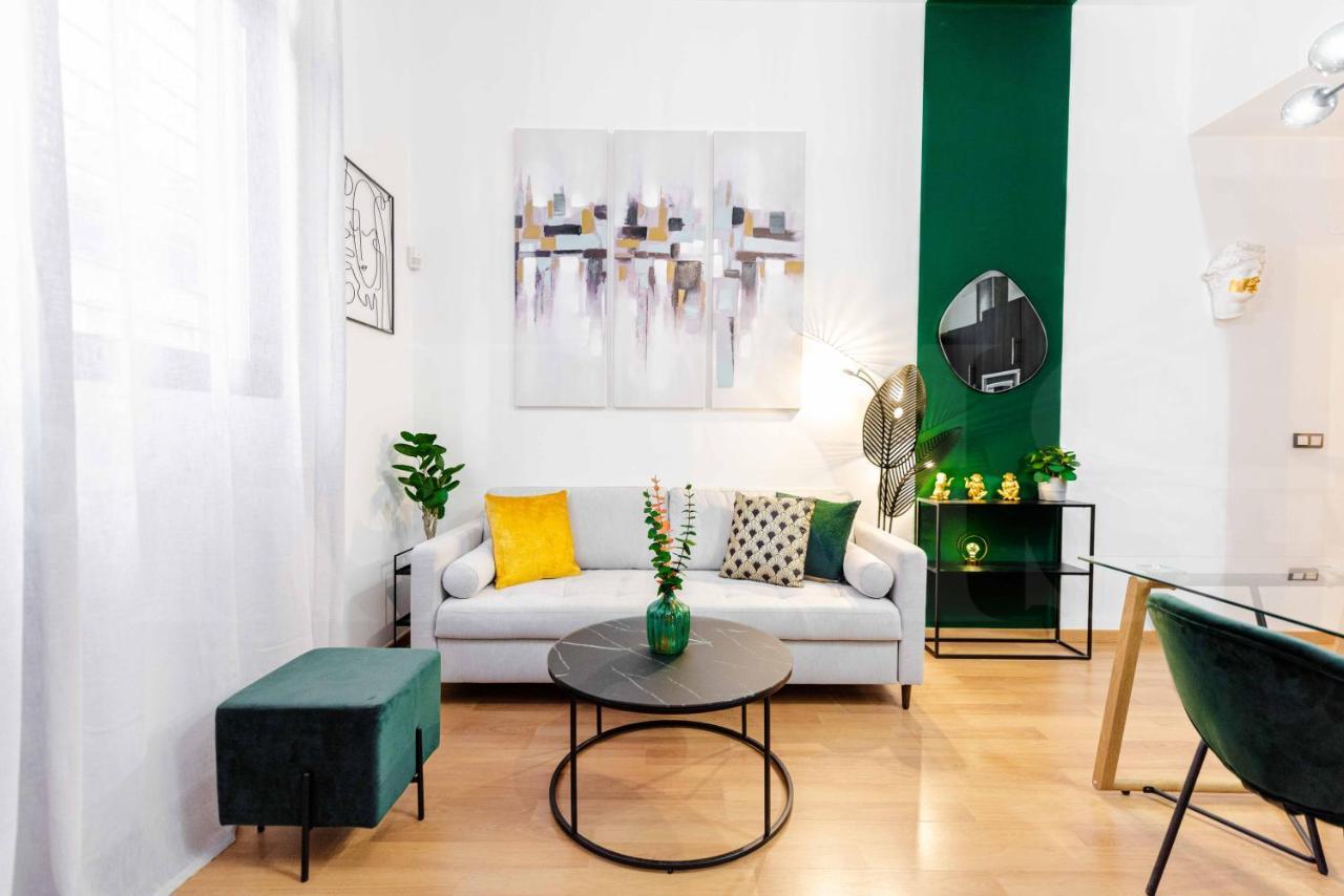 Apartament Deluxe Apartment With Common Swimming Pool - Center